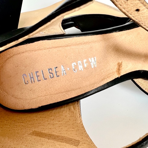 Black leather, chunky heel, peep toe T-strap pump. Pin-up 50’s style dance heel - Picture 11 of 16